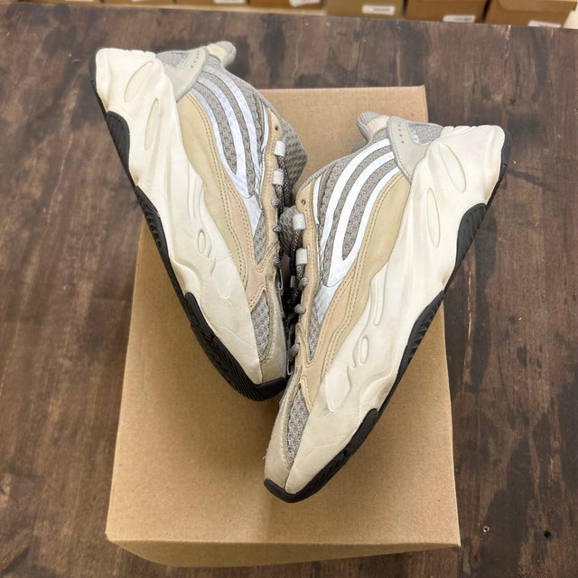 adidas Yeezy Boost 700 V2 Cream Size 7 (Pre-Owned) - Image 1