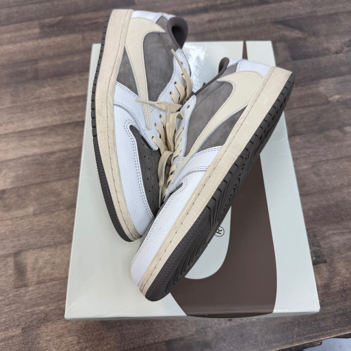 Jordan 1 Retro Low OG SP Travis Scott Reverse Mocha Size 10 (Pre-Owned) - Image 1