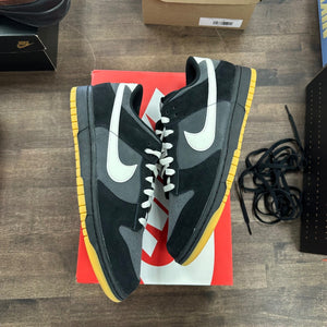 Nike Dunk Low SE Black Grey Gum - Image 2