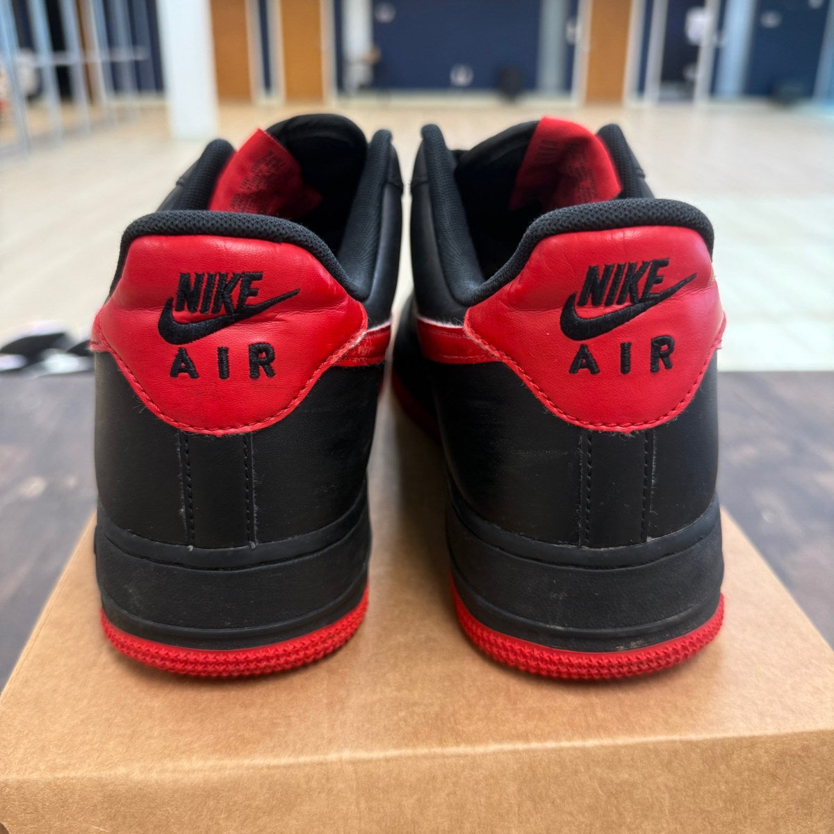 Nike Air Force 1 Low Bred Size 11 (Pre-Owned) - Image 5