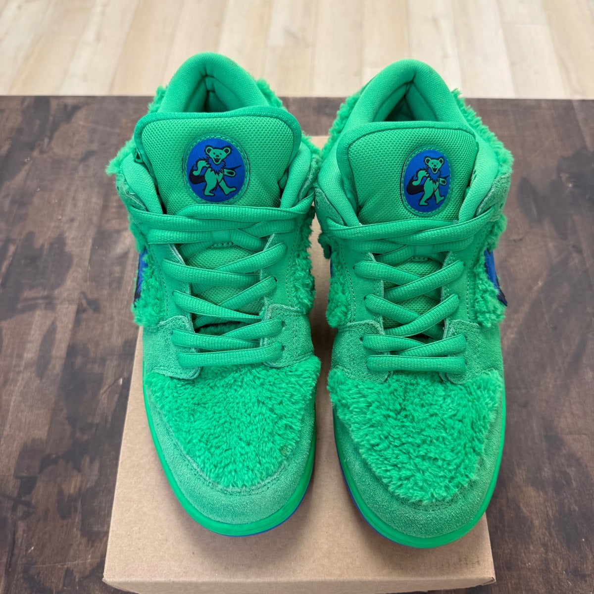 Nike SB Dunk Low Grateful Dead Bears Green Size 12 (Pre-Owned) - Image 2