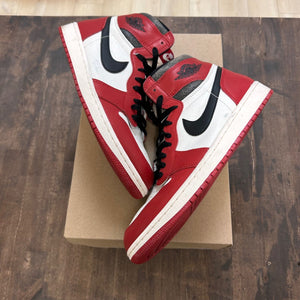 Jordan 1 Retro High OG Chicago Lost and Found Size 10 (Pre-Owned) - Image 1