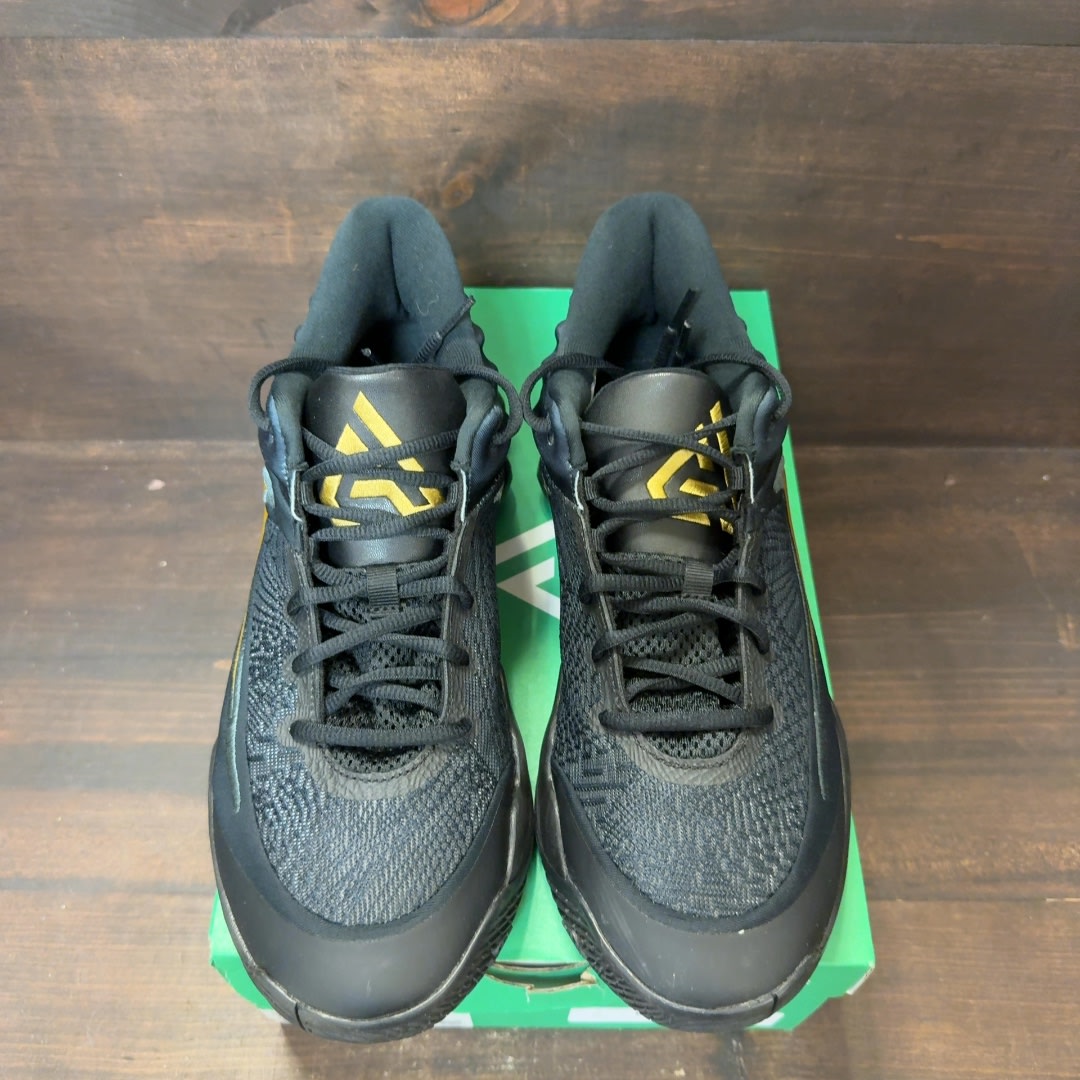 Nike Giannis Immortality 4 Black Metallic Gold - Image 3