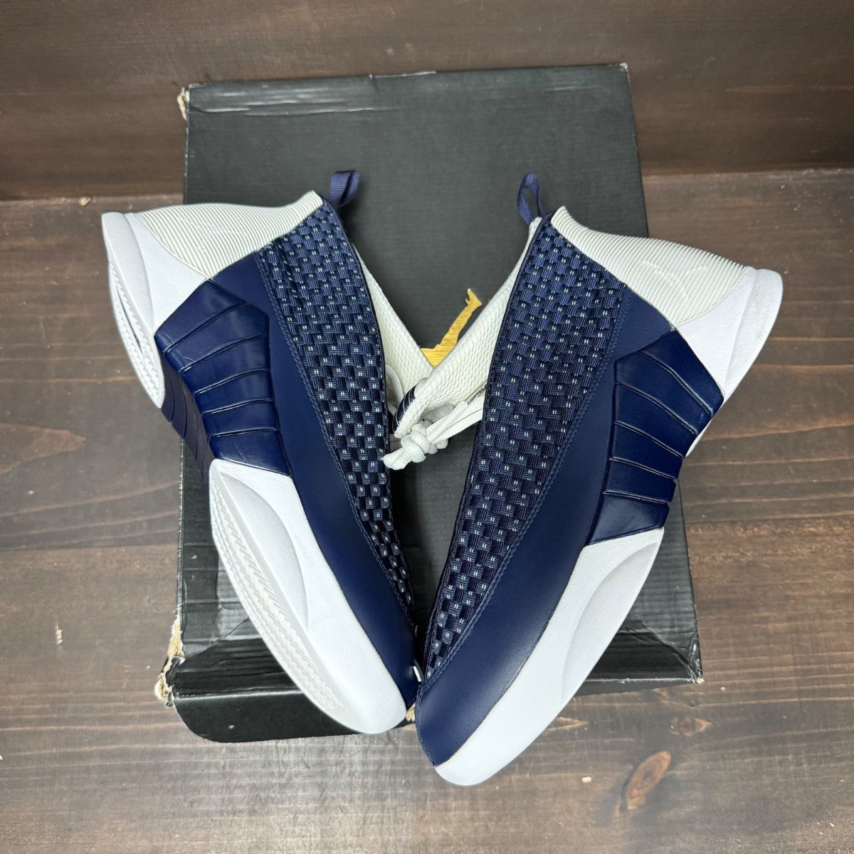 Jordan 15 Retro Obsidian - Image 4