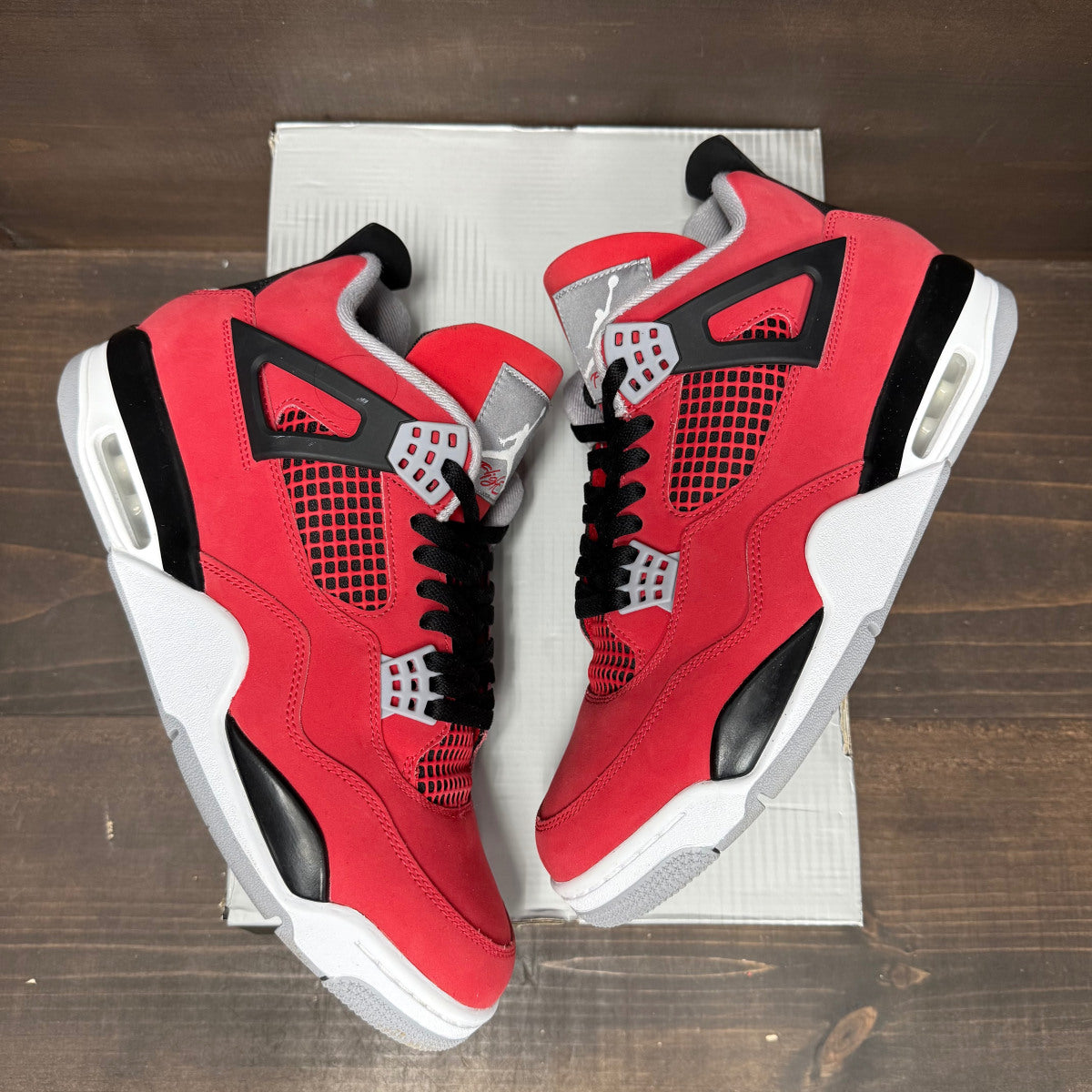 Jordan 4 Retro Toro Bravo (2026) - Image 4