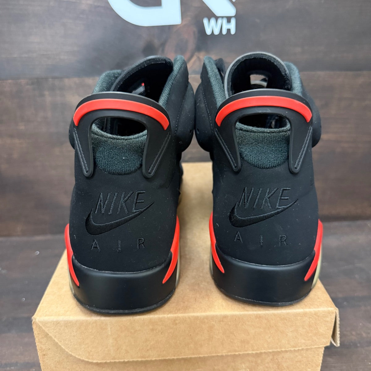 Jordan 6 Retro Black Infrared (2019) Size 13 (Pre-Owned) - Image 4