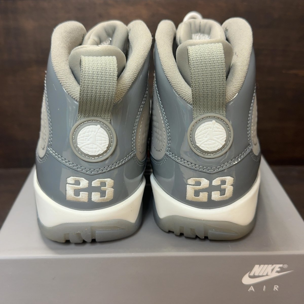 Jordan 9 Retro Cool Grey (2025) Size 8.5 (Pre-Owned) - aux
