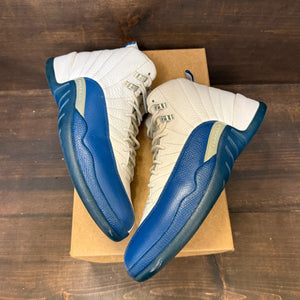 Jordan 12 Retro French Blue (2016) Size 9.5 (Pre-Owned) - Image 2
