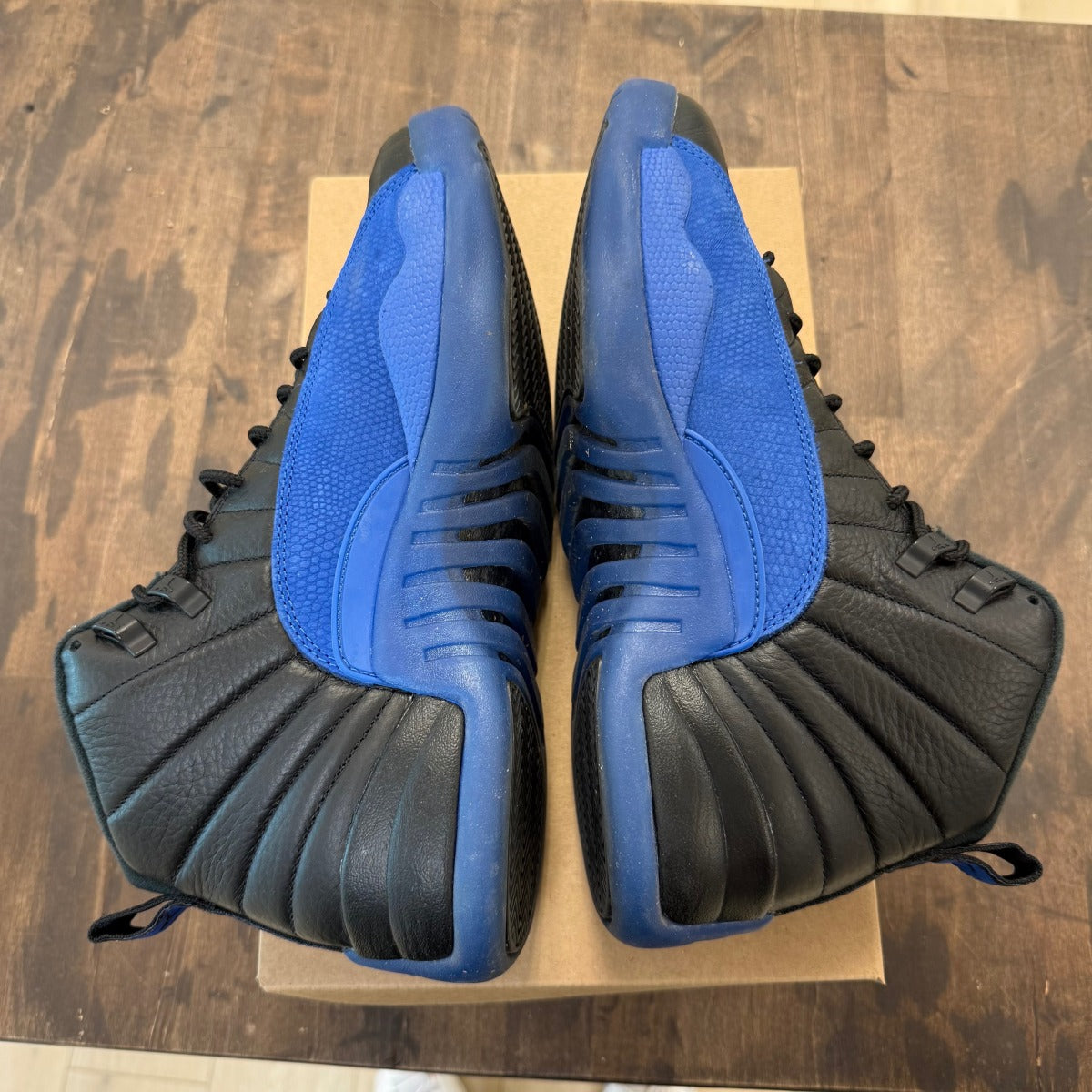 Jordan 12 Retro Black Game Royal Size 10.5 (Pre-Owned) - Image 4