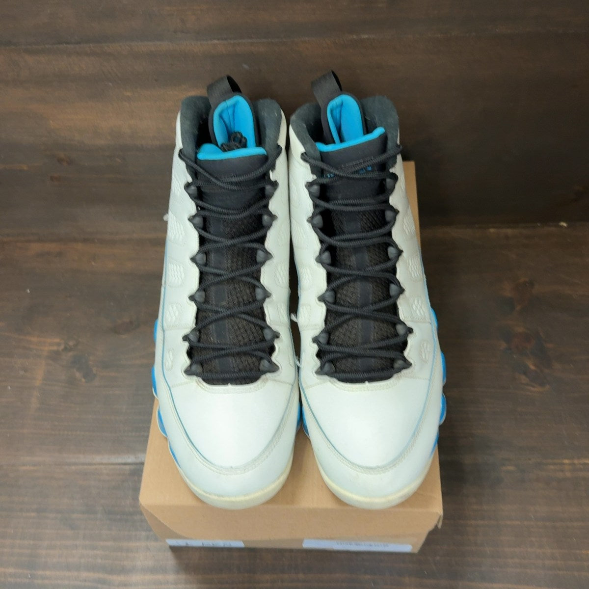 Jordan 9 Retro Powder Blue (2024) Size 13 (Pre-Owned) - Image 3