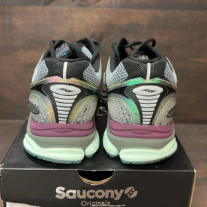 Saucony ProGrid Triumph 4 Winter Solstice Holographic Size 8.5 (Pre-Owned) - aux