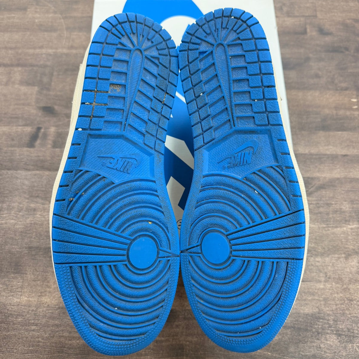 Jordan 1 Retro Low OG SP Fragment x Travis Scott - Image 5