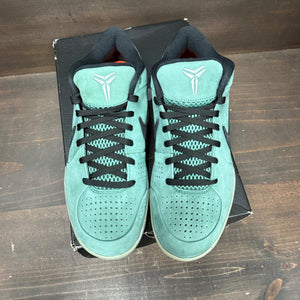 Nike Kobe 4 Protro Girl Dad Size 8 (Pre-Owned) - back