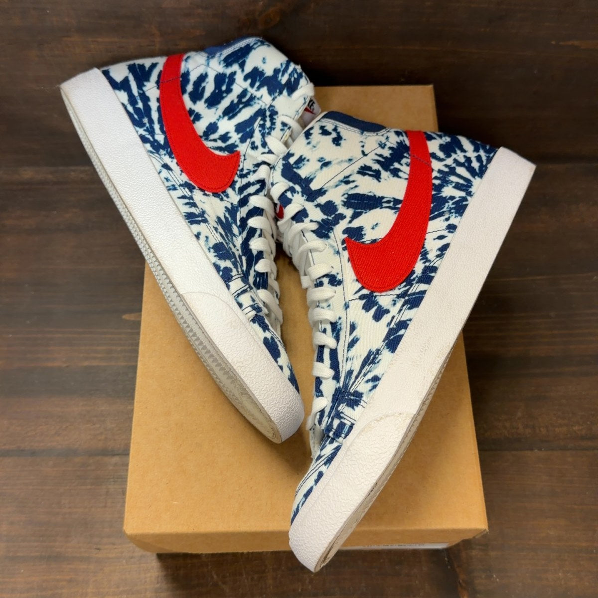 Nike Blazer Mid 77 Vintage Tie Dye Size 12 (Pre-Owned) - Image 2
