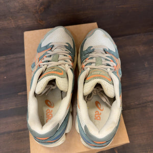 ASICS Gel-Nimbus 9 Cream Green Orange Size 10 (Pre-Owned) - Image 5