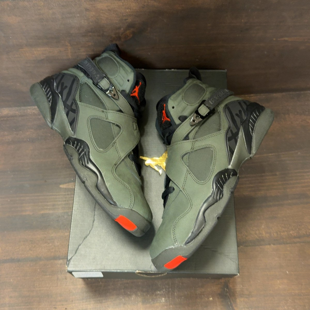 Jordan 8 Retro Take Flight Undefeated (GS) Size 6.5Y (Pre-Owned)