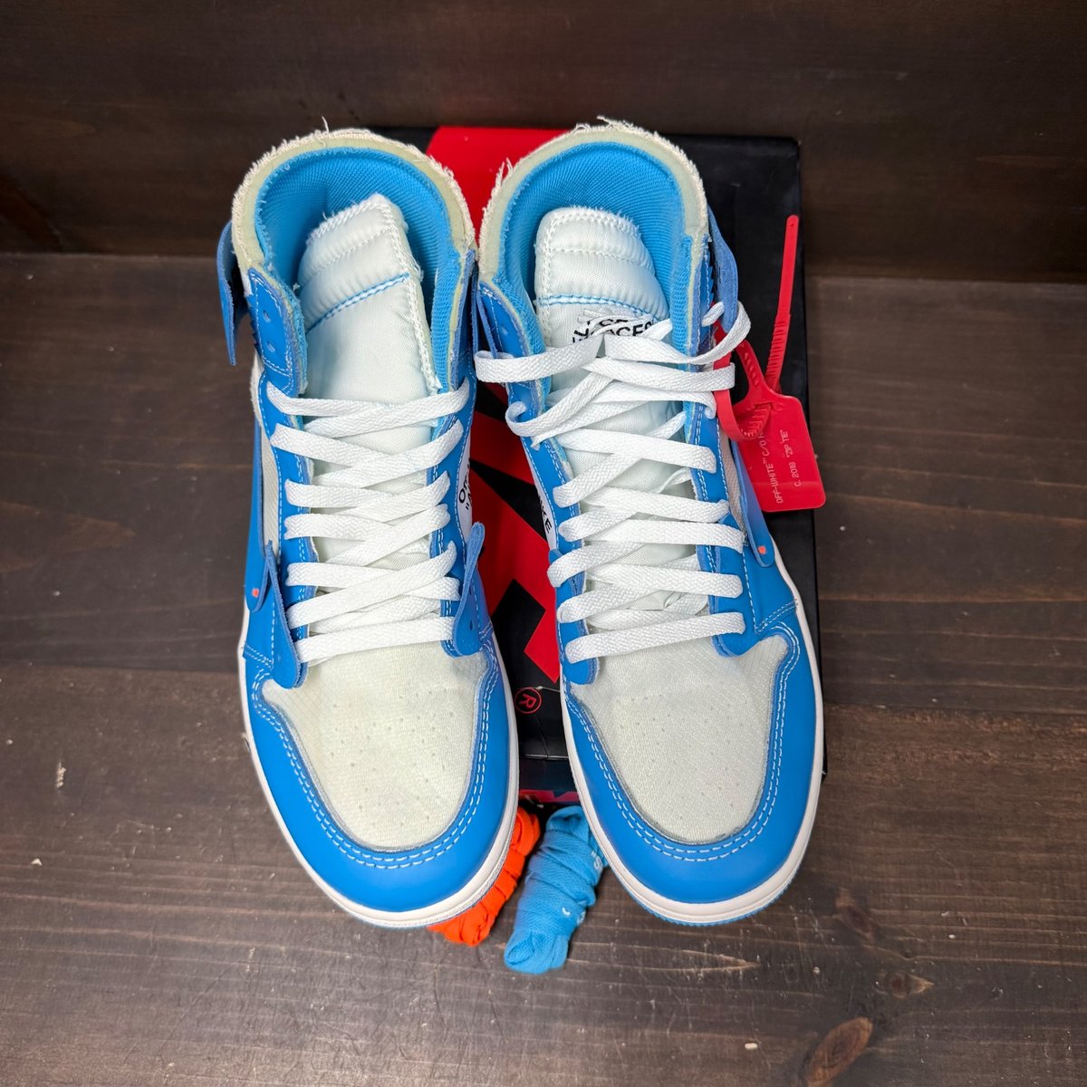 Jordan 1 Retro High Off-White University Blue Size 9.5 (Pre-Owned) - back
