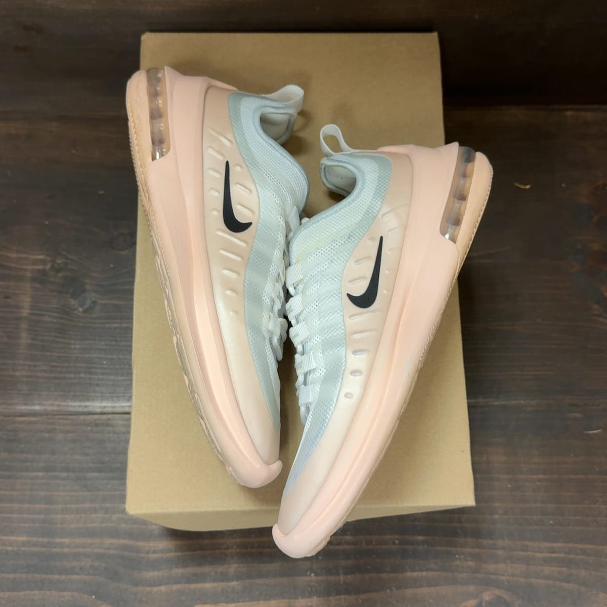 Nike Air Max Axis Washed Coral Aura (Women's) Size 8.5W (Pre-Owned) - back