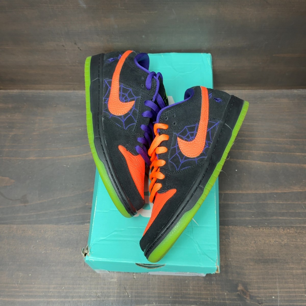 Nike SB Dunk Low Night of Mischief Halloween - Image 2
