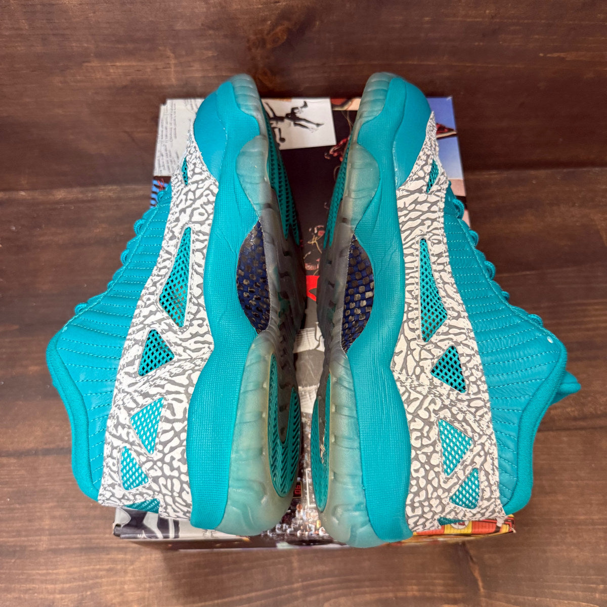 Jordan 11 Retro Low IE Rio Teal - Image 4