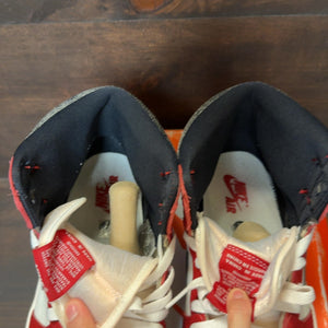 Jordan 1 Retro High OG Chicago Lost and Found - Image 4