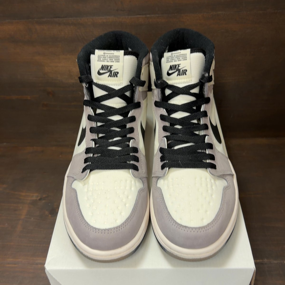 Jordan 1 Retro High Element Gore-Tex Light Bone Size 10 (Pre-Owned) - tag