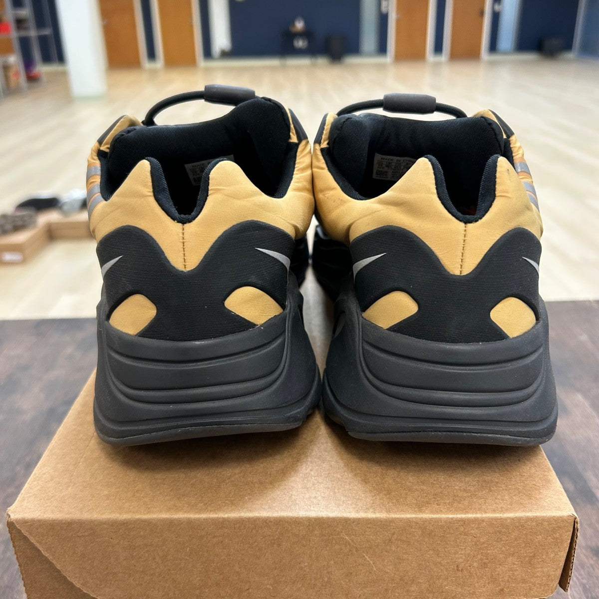 adidas Yeezy Boost 700 MNVN Honey Flux Size 11 (Pre-Owned) - Image 5