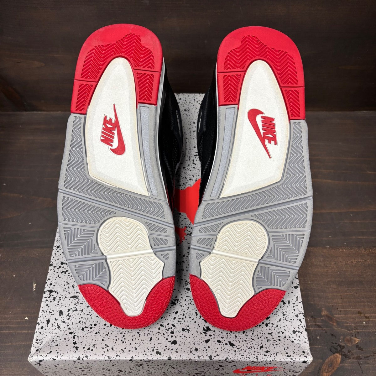 Jordan 4 Retro Bred Reimagined Size 12 (Pre-Owned) - box