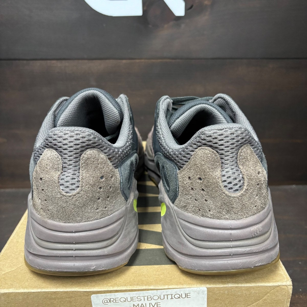 adidas Yeezy Boost 700 Mauve - Image 5