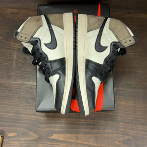 Jordan 1 Retro High Dark Mocha (GS) - Image 4