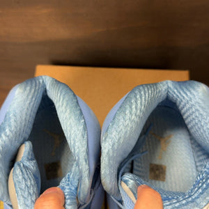 Jordan 5 Retro UNC University Blue Size 12.5 (Pre-Owned) - Image 4