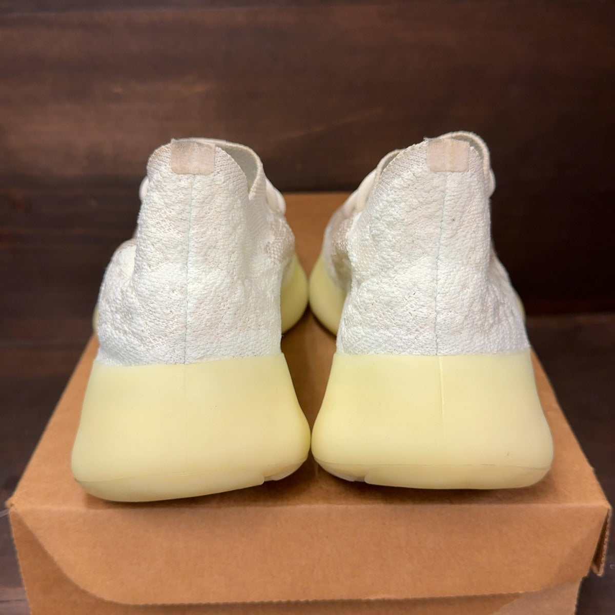 adidas Yeezy Boost 380 Calcite Glow Size 5 (Pre-Owned) - Image 5