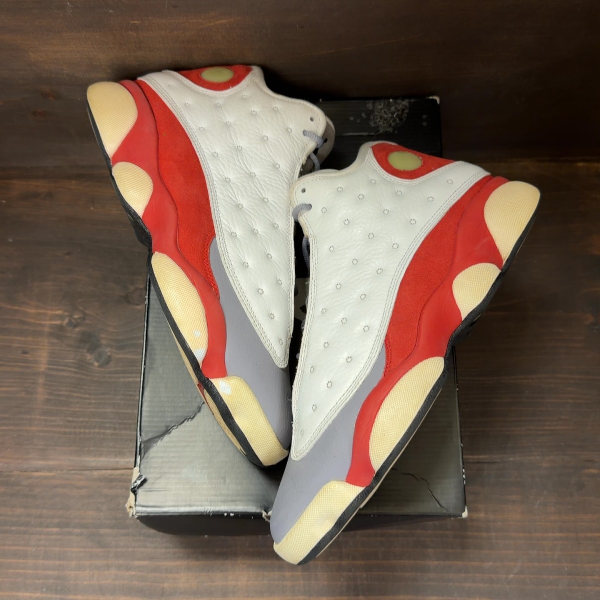 Jordan 13 Retro Grey Toe (2014) Size 9 (Pre-Owned) - Image 2