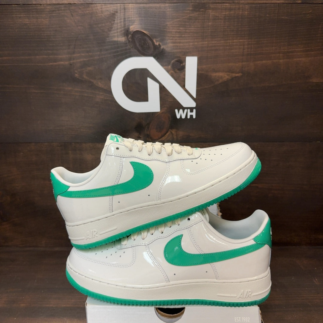 Nike Air Force 1 Low '07 Patent Platinum Tint Stadium Green Size 9.5 (Pre-Owned) - Image 1