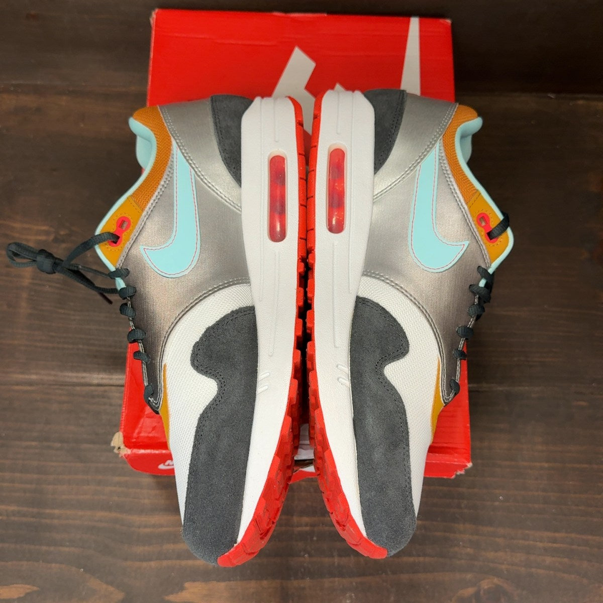 Nike Air Max 1 Graffiti Logo - Image 4