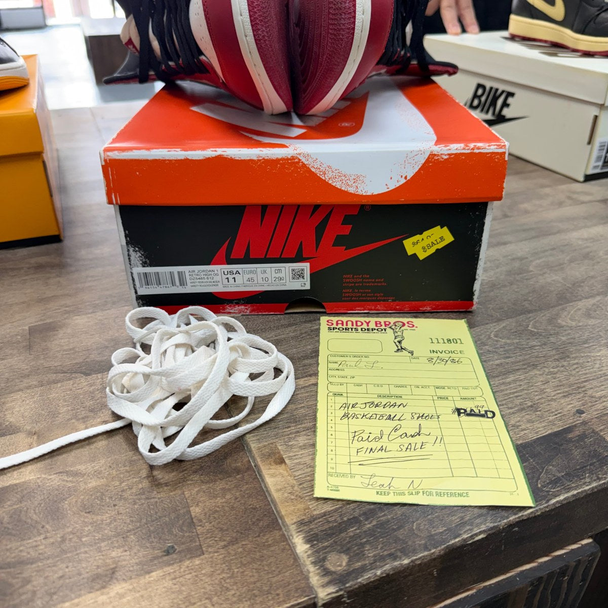 Jordan 1 Retro High OG Chicago Lost and Found Size 11 (Pre-Owned) - Image 6