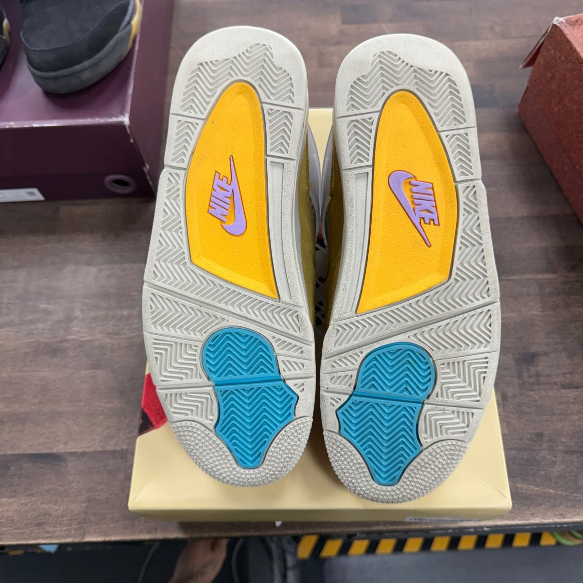 Jordan 4 Retro SP 30th Anniversary Union Desert Moss - Image 5