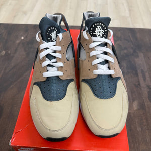 Nike Air Huarache Escape (2021) - Image 2