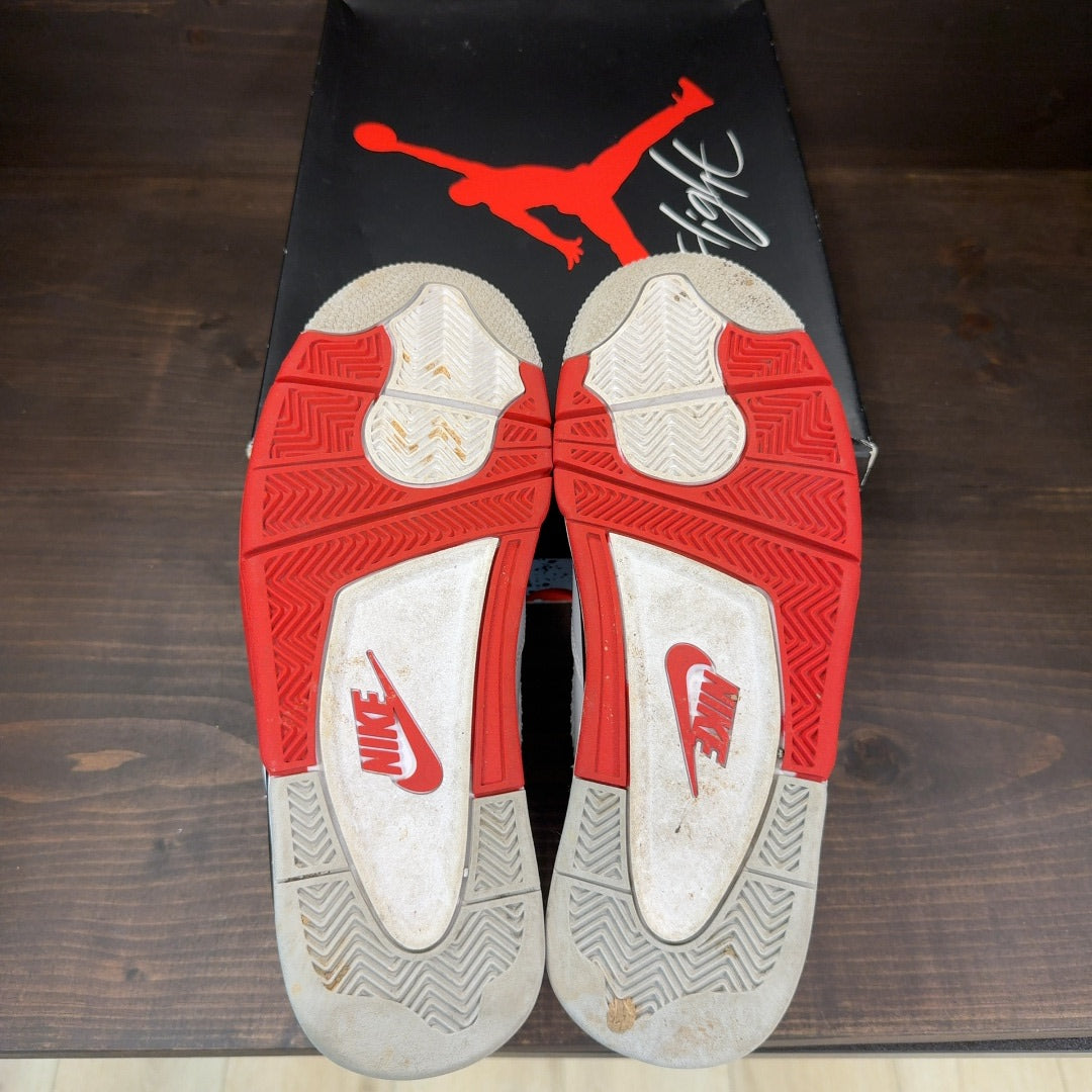 Jordan 4 Retro Fire Red (2020) Size 9.5 (Pre-Owned)