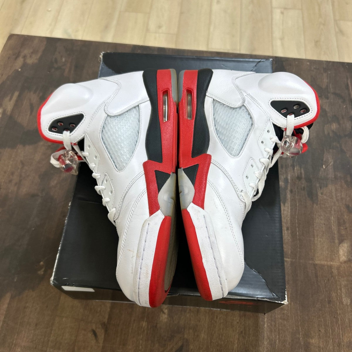 Jordan 5 Retro Fire Red Black Tongue (2025) - Image 3