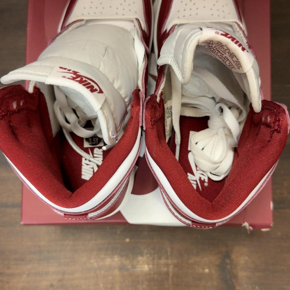 Jordan 1 Retro High OG Artisanal Team Red (GS) Size 3.5Y - Image 6