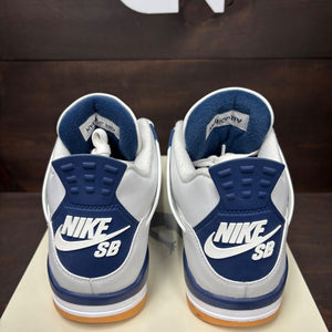Jordan 4 Retro SB Navy Size 9.5 (Pre-Owned) - sole