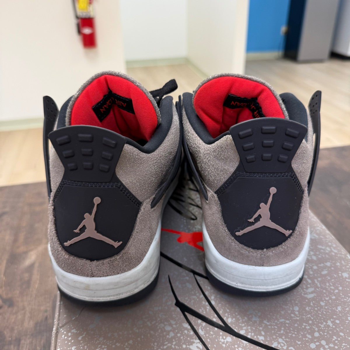 Jordan 4 Retro Taupe Haze - Image 3