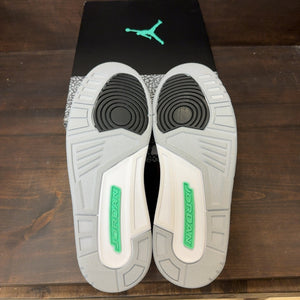 Jordan 3 Retro Green Glow Size 10.5 (Pre-Owned)