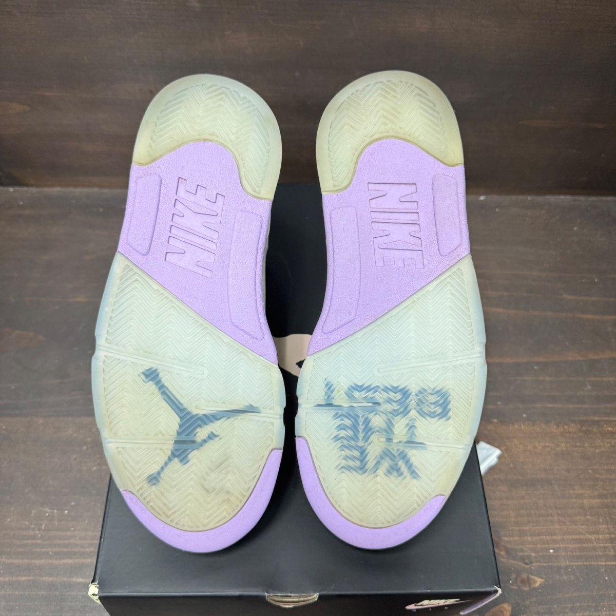 Jordan 5 Retro DJ Khaled We The Best Sail Size 7 (Pre-Owned) - box