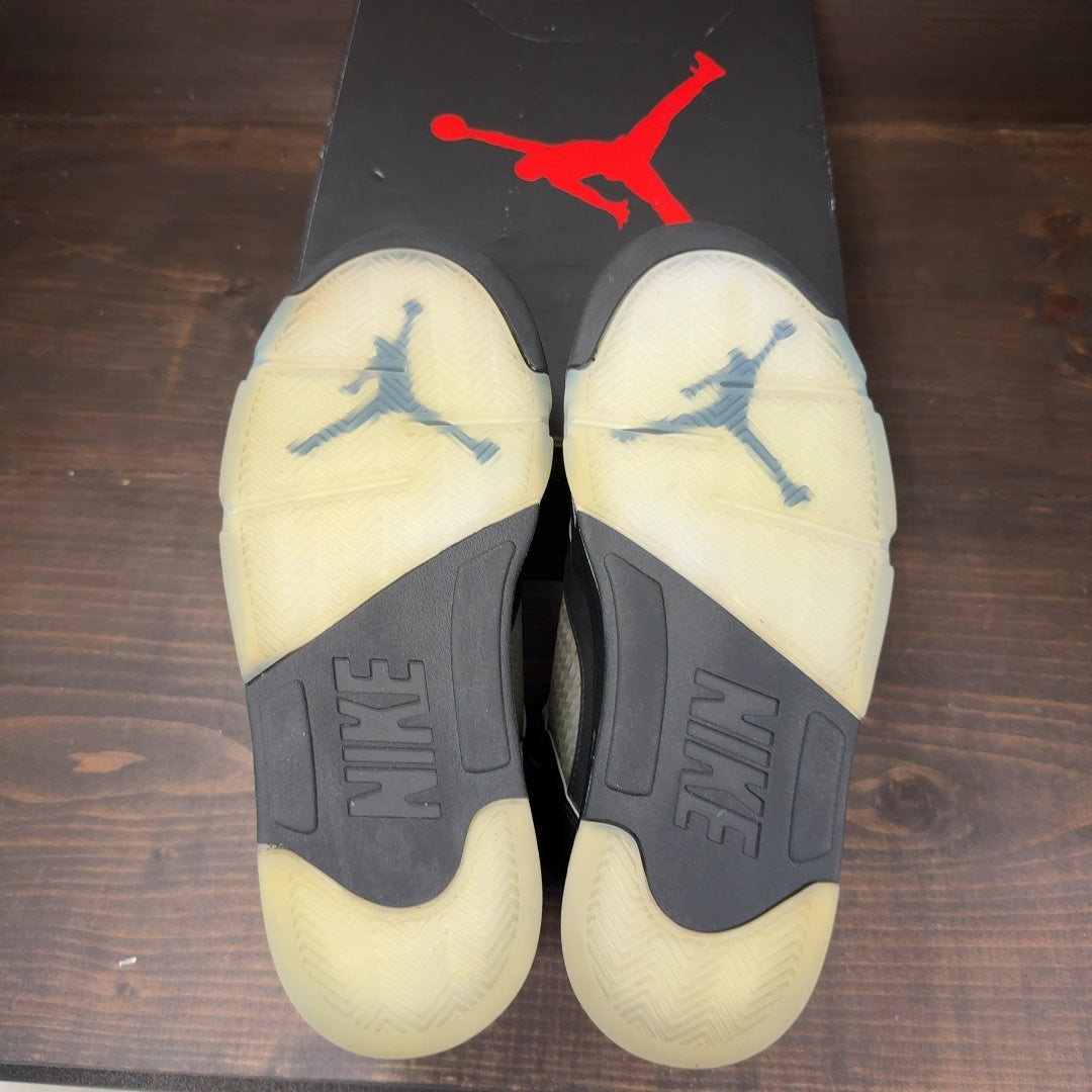 Jordan 5 Retro OG Black Metallic Reimagined Size 8 (Pre-Owned)