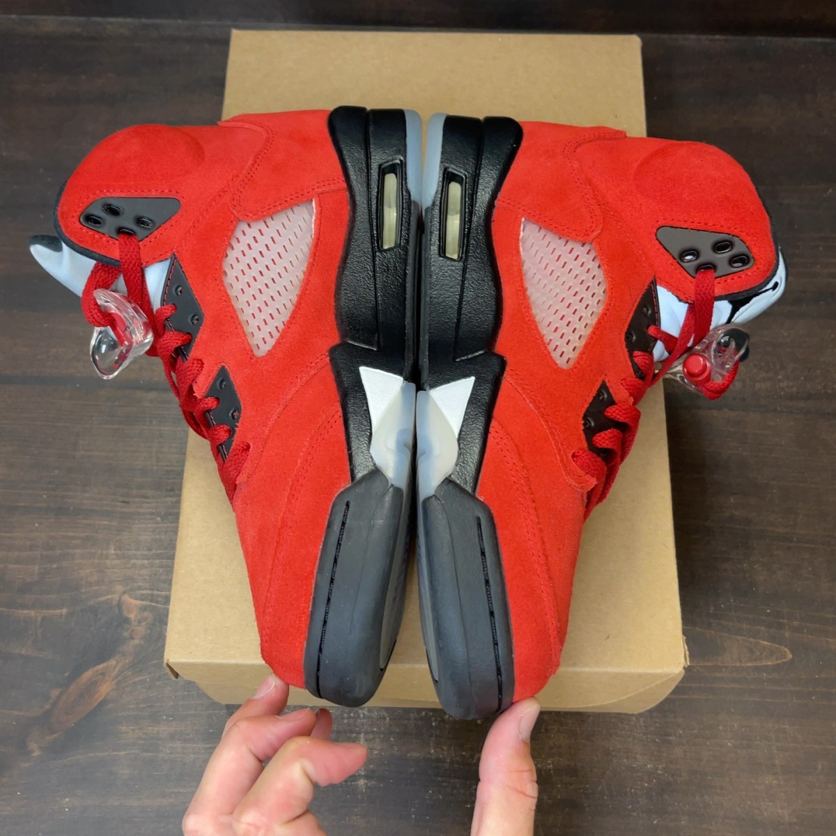Jordan 5 Retro Raging Bull Red (2021) Size 8.5 (Pre-Owned) - Image 4