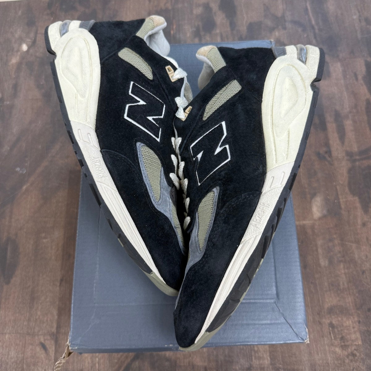 New Balance 990v2 MiUSA Teddy Santis Black True Camo Size 11 (Pre-Owned) - Image 1