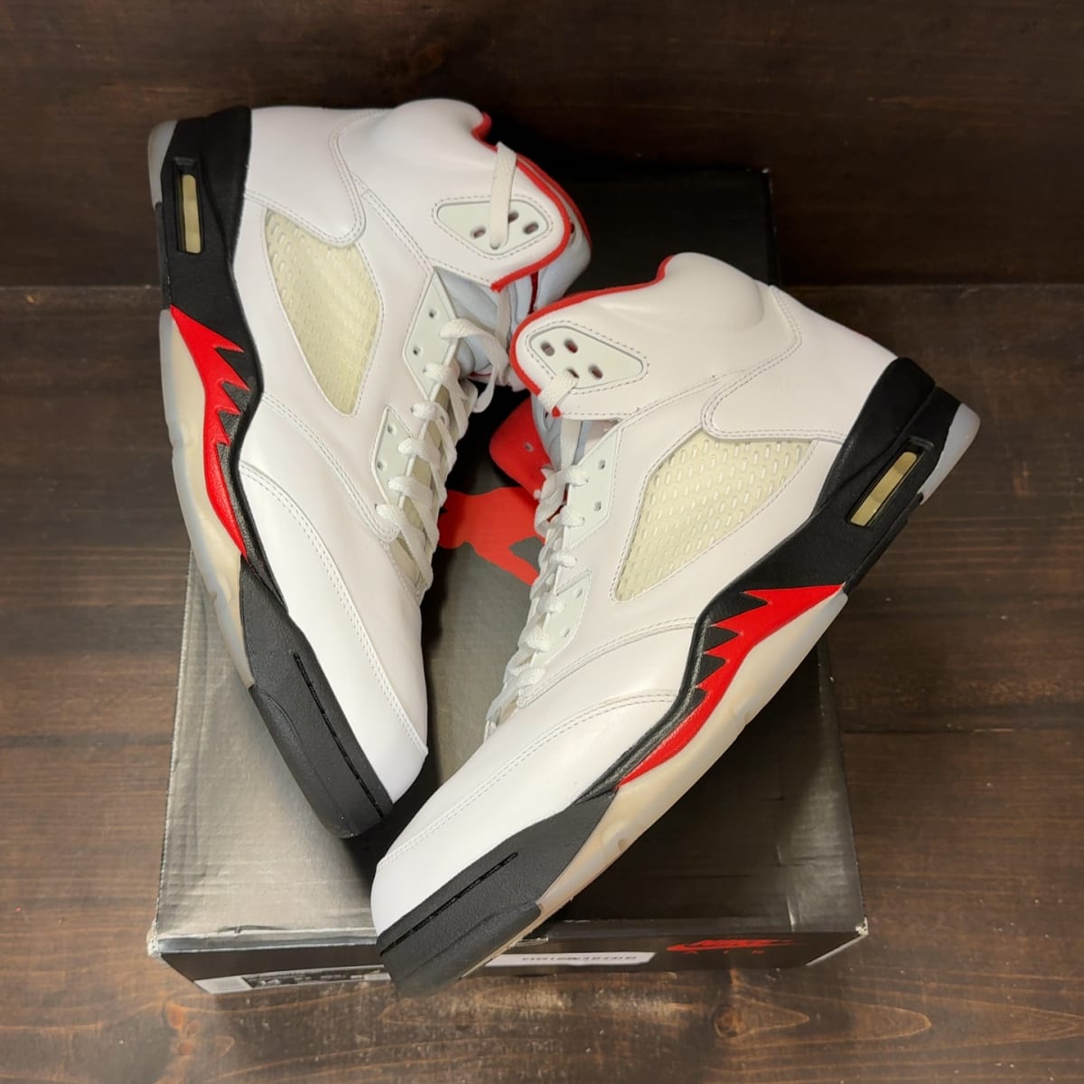 Jordan 5 Retro Fire Red Silver Tongue (2020) Size 14 (Pre-Owned) - back