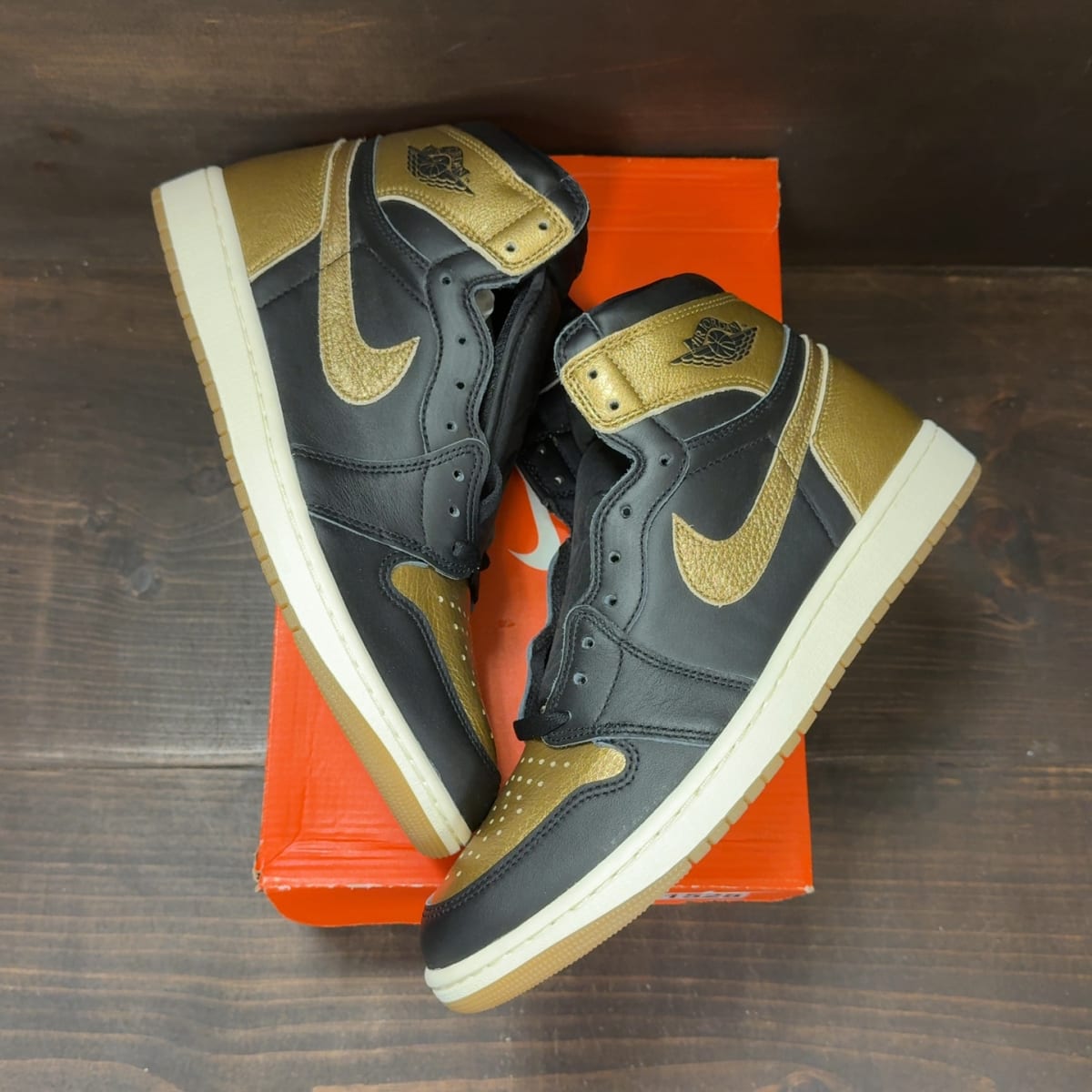 Jordan 1 Retro High OG Black Metallic Gold Size 11 - back